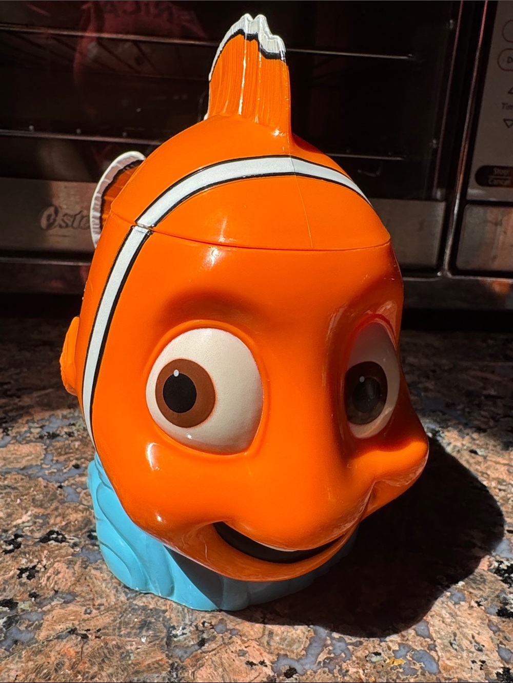 vintage Disney on Ice Finding Nemo 3D plastic souvenir cup Clownfish Fish